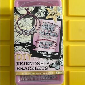 Horizon Group USA DIY Friendship Bracelets Kit - Pink